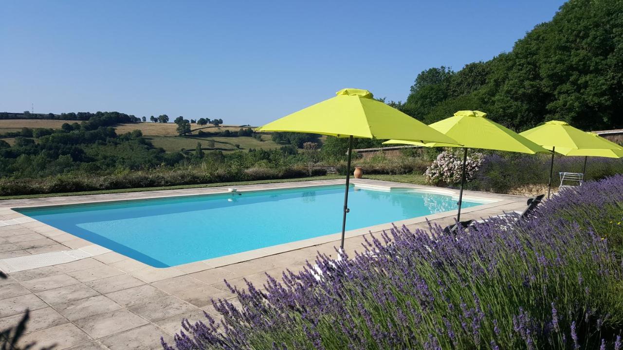 Château de Montpatey Acomodação com café da manhã Couches Exterior foto
